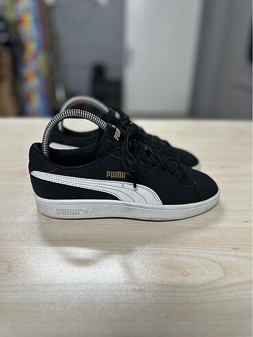 37 Beden Puma Smash V2 Buck?
