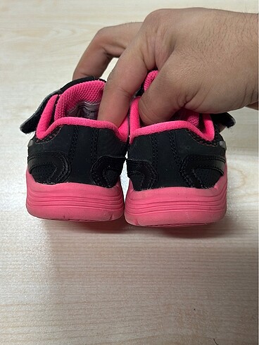 22 Beden siyah Renk Nike Fusion?
