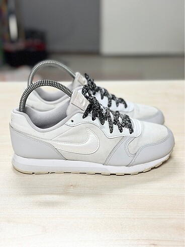 38 Beden Nike Md Runner 2?