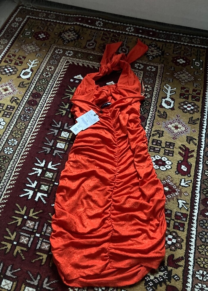 Zara kısa turuncu elbise - Görsel 2