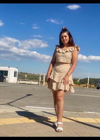 Bej Mini Fırfırlı Straplez Elbise - Görsel 2