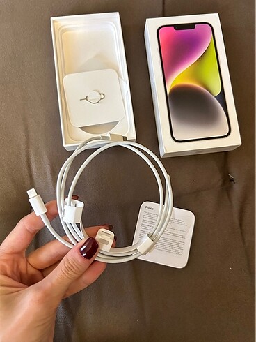 Orijinal iPhone şarj kablosu