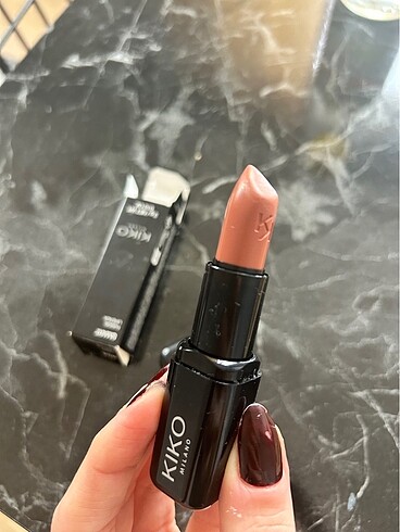 Kiko Kiko Smart Fusion Lipstick 404