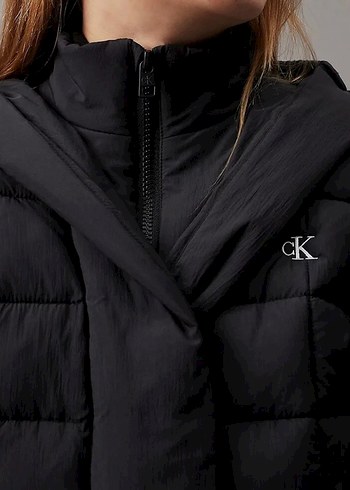 Kadın Siyah Mini Fermuarlı Kısa Mont