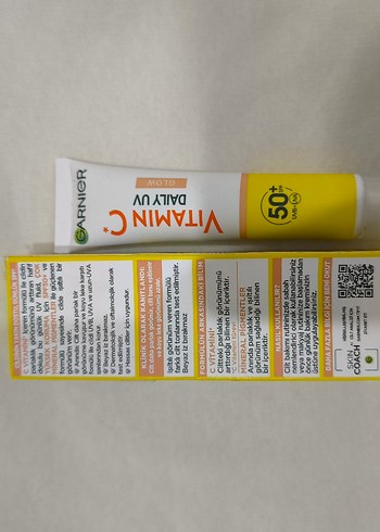 Garnier C Vitamini Parlak Güneş Koruyucu SPF 50+ - Görsel 2