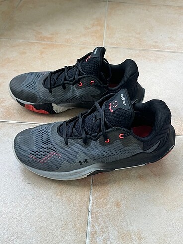 Under Armour UA Spawn Basketbol ayakkabi