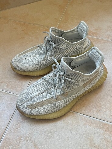 Adidas Yeezy Boost 350 V2