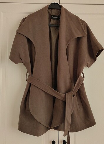 Kadın kısa kollu kale kaban - Görsel 6