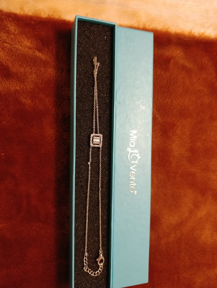 Bej Zincir Detaylı Kadın El Zinciri - Görsel 2