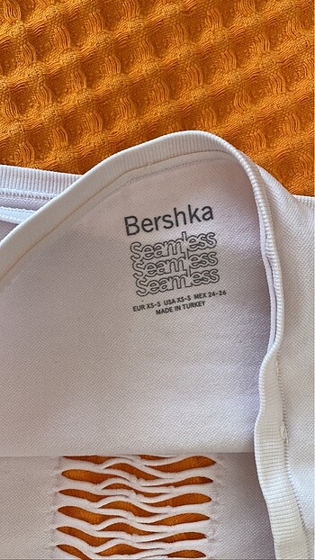 s Beden bershka seamless straplez