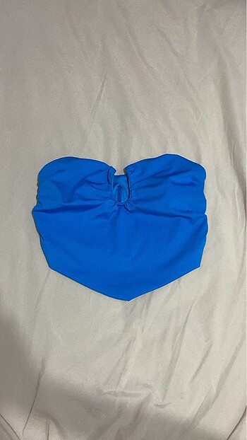 bershka straplez crop