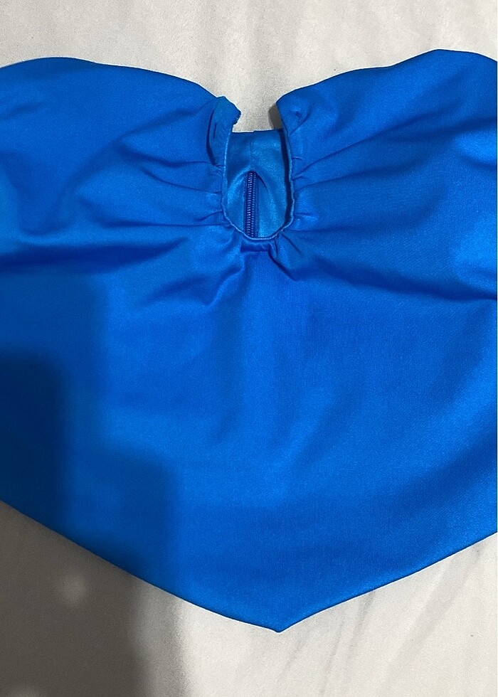 bershka straplez crop - Görsel 2