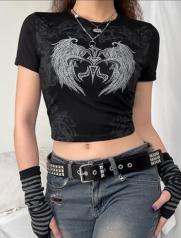 m Beden siyah Renk Gothic Chest Wings Siyah Yarım T-shirt