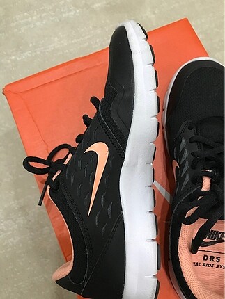 Nike spor ayakkabı