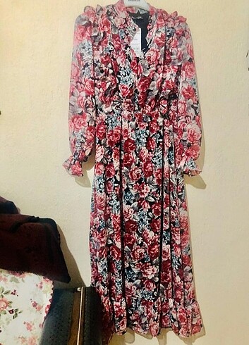 Zara Çiçekli elbise 