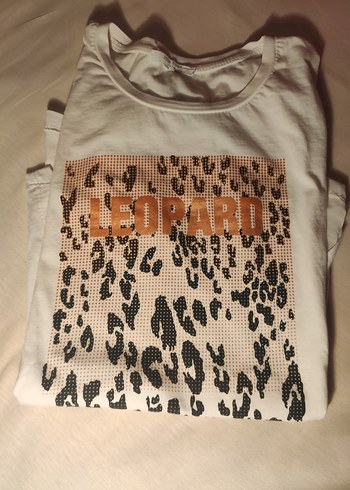 Leopar Desenli Beyaz t-shirt