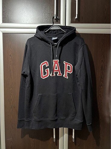 Gap sweat