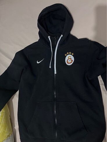 Orjinal Galatasaray ceket oversizdır her beden için uygundur ken