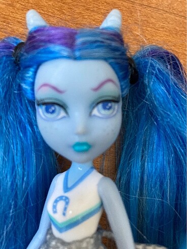  Beden Monster high