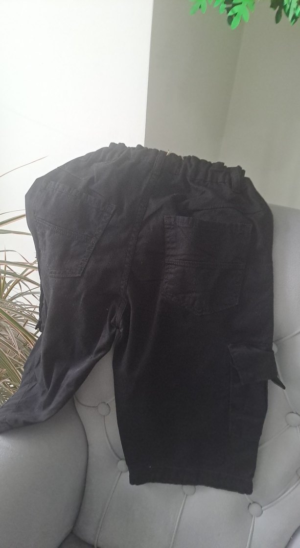 Siyah Fermuarlı Rahat Kesim Kısa Kot Pantolon - Görsel 2