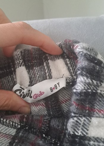 Düğmeli Ekose Desenli Gri Kız Şortu - Görsel 2