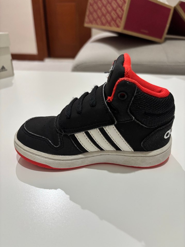 Adidas Hoop erkek çocuk spor ayakkabısı - Görsel 3