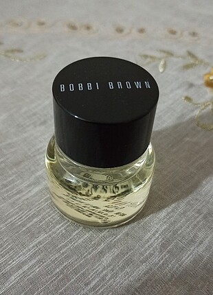 Bobbi Brown face oil