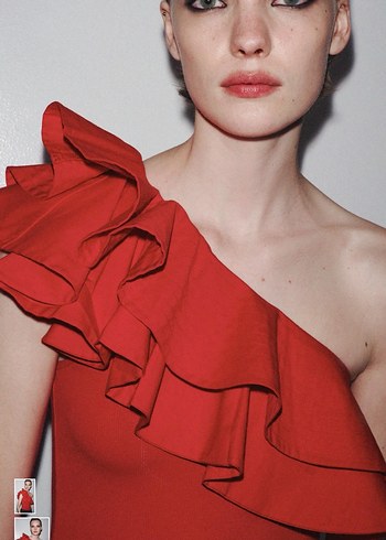 Zara kırmızı fırfırlı body - Görsel 2