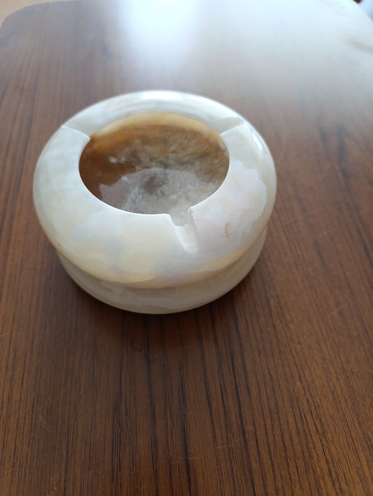 Bej Mermer Görünümlü Klasik Küllük - Görsel 2