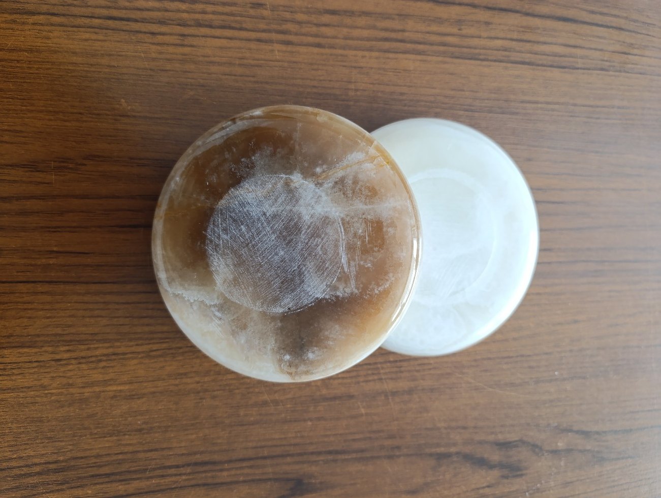 Bej Mermer Görünümlü Klasik Küllük - Görsel 3