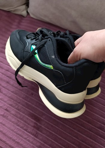 Dolgu Topuklu Spor Ayakkabı - Görsel 3