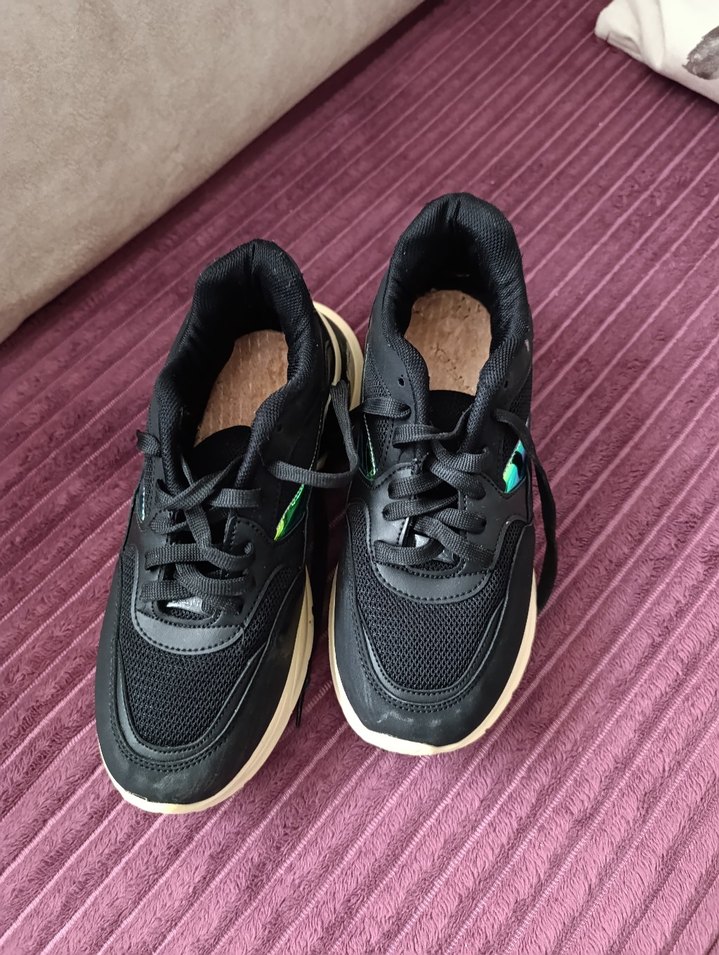 Dolgu Topuklu Spor Ayakkabı - Görsel 2