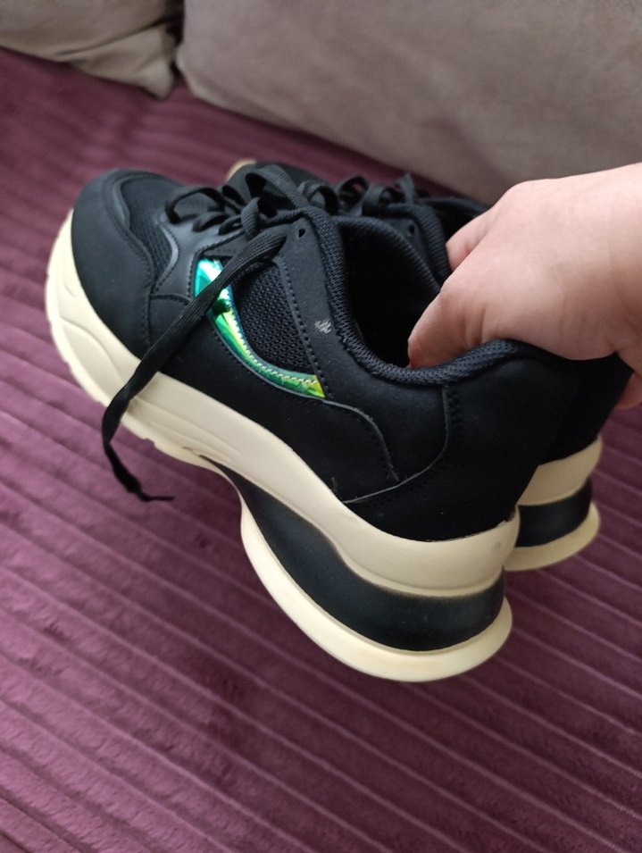 Dolgu Topuklu Spor Ayakkabı - Görsel 3