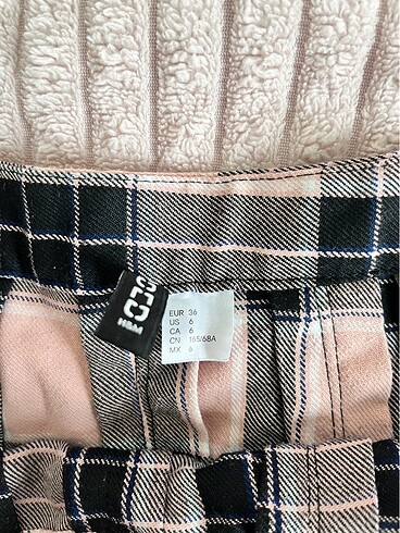 H&M Hm ekoseli etek