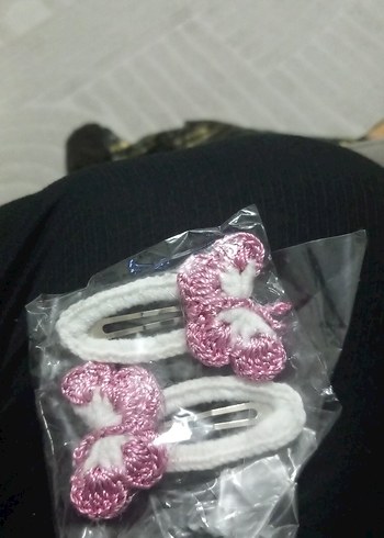 Beyaz Nakışlı Örgü Çocuk Toka - Görsel 5