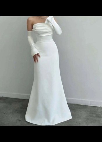 Minimalist Straplez Uzun Beyaz Gelinlik - Görsel 3