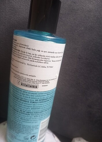 Beden Renk Skinceuticals Yüz Temizleme jeli