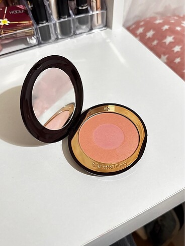Charlotte Tilbury Love Glow Allık