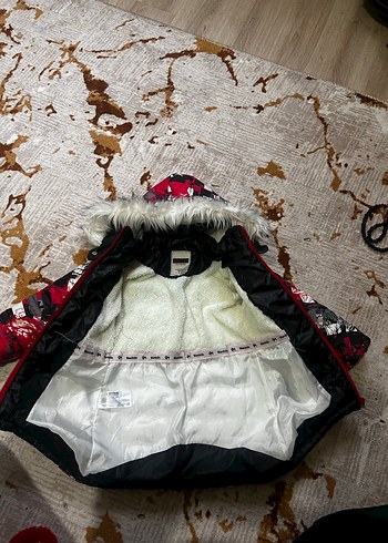 Kırmızı Kapüşonlu Kürklü Erkek -kız Çocuk Mont - Görsel 8