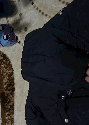 Siyah Erkek Çocuk Kürklü Kışlık Mont - Görsel 9