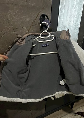 Kapüşonlu Erkek Çocuk Beyaz Mont - Görsel 6