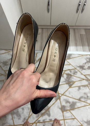 Parlak Siyah Yılan Desenli Stiletto Topuklu - Görsel 7