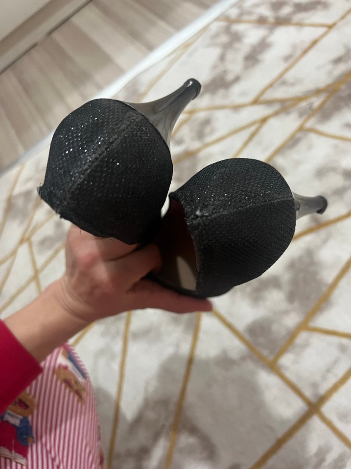 Siyah Simli Yılan Desenli Stiletto - Görsel 2