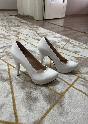 Beyaz Rugan Kadın Stiletto Topuklu Ayakkabı - Görsel 4