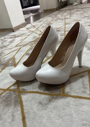 Beyaz Rugan Kadın Stiletto Topuklu Ayakkabı - Görsel 2
