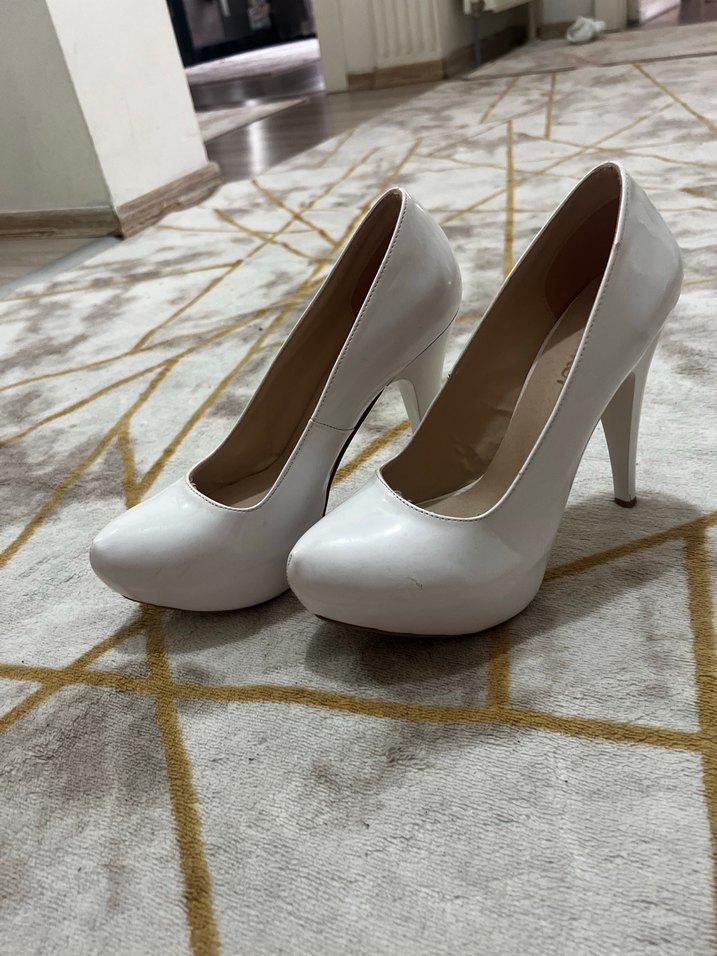 Beyaz Rugan Kadın Stiletto Topuklu Ayakkabı - Görsel 2