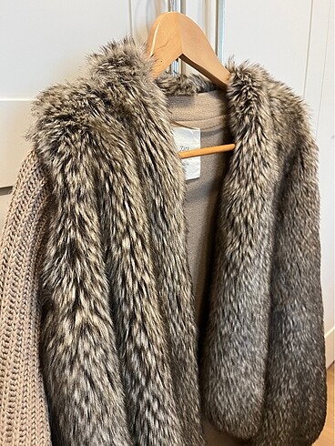 Zara Zara triko detaylı kürk