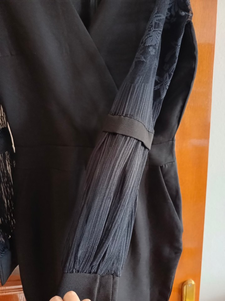 Siyah Uzun Kollu Drapeli Tulum - Görsel 3