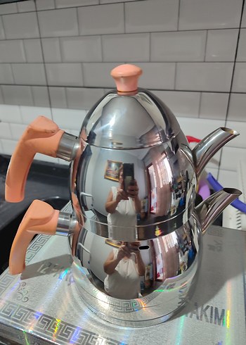  Beden Gümüş Renkli Çelik Çaydanlık Seti ( taşinmadan dolayı satıyorum