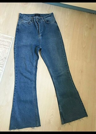 Trendyol & Milla Crop Fit Kısa İspanyol paça Flare Jean Kot Pantolon